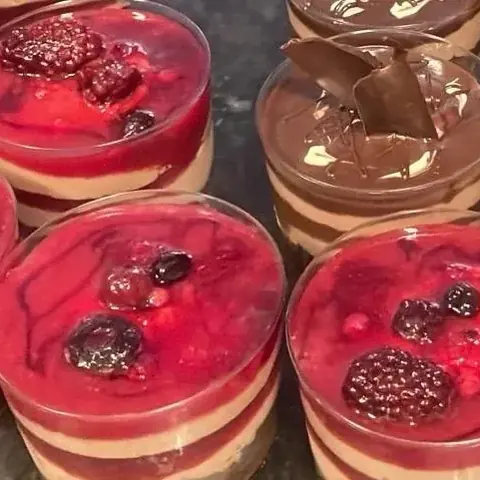 Cheesecakes individuales en vaso