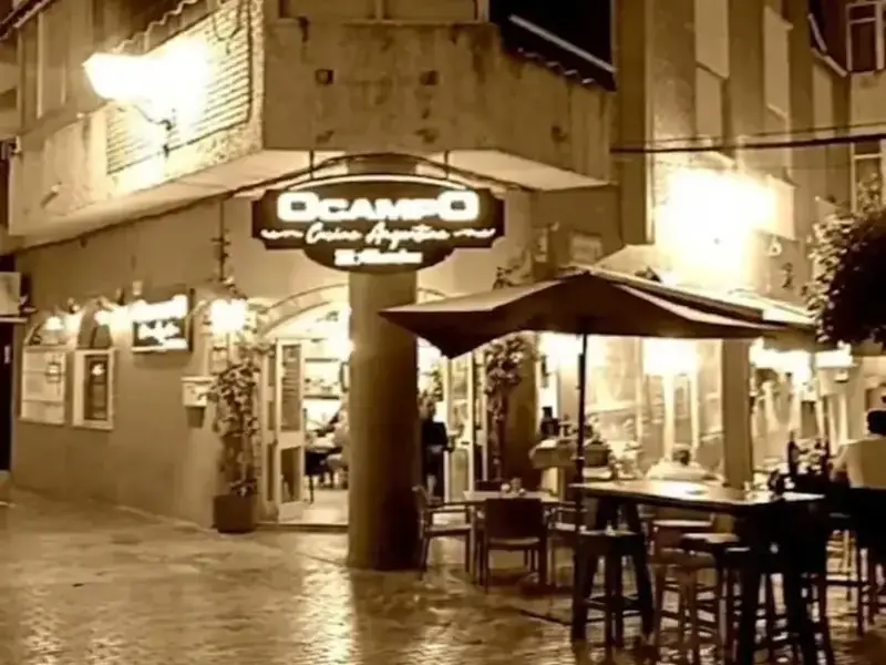 Fachada del restaurante Ocampo en Calle Lanzarote, Benalmádena