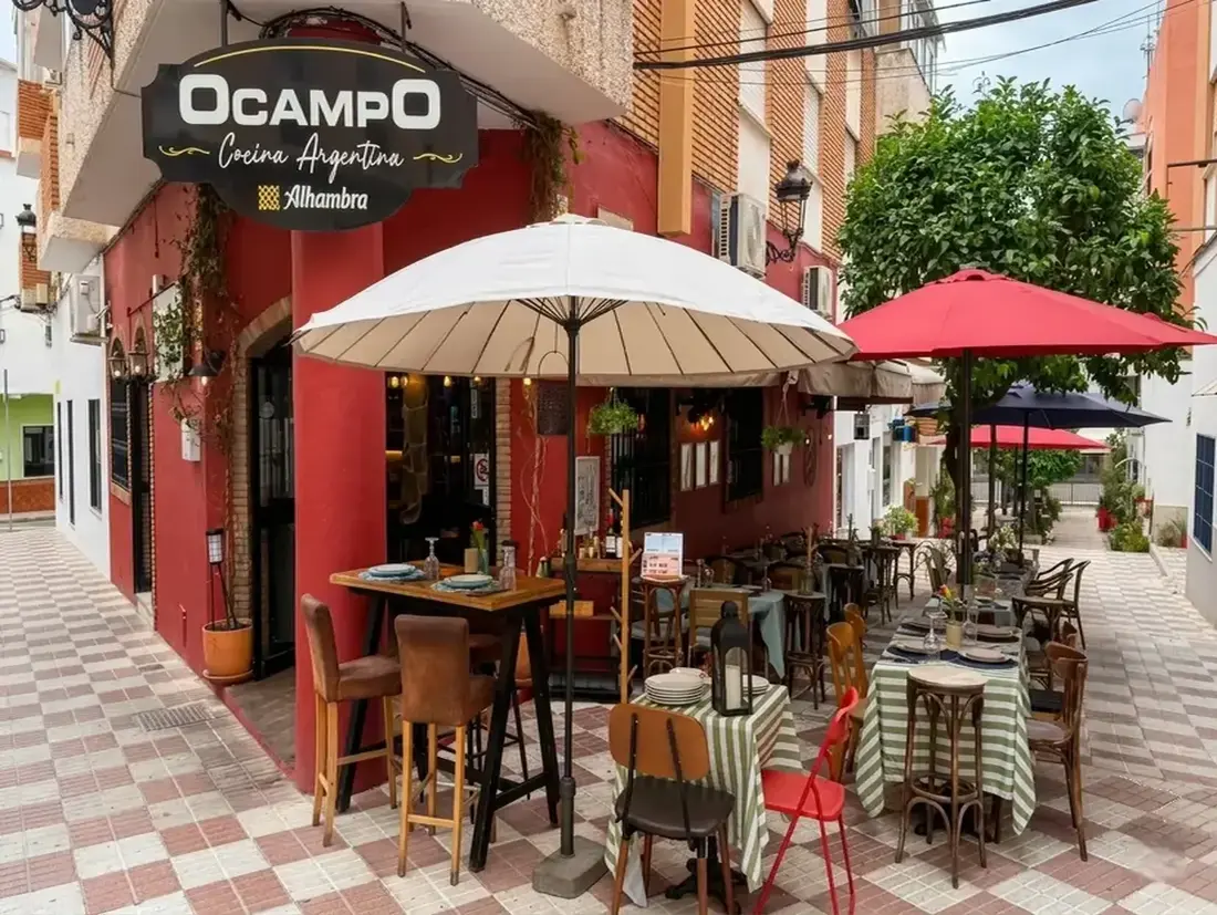 Entrada principal Restaurante Ocampo